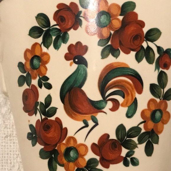 Vase With a Rooster and Floral décor - Picture 6 of 6